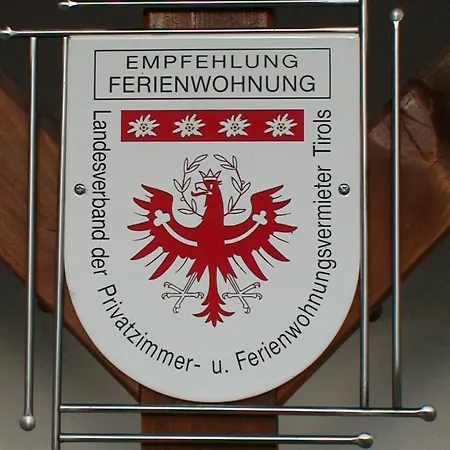 アパート Haus Alpin