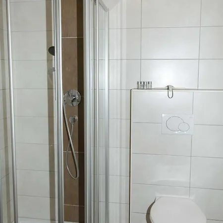 Haus Alpin ペットイ・アム・アールベルク