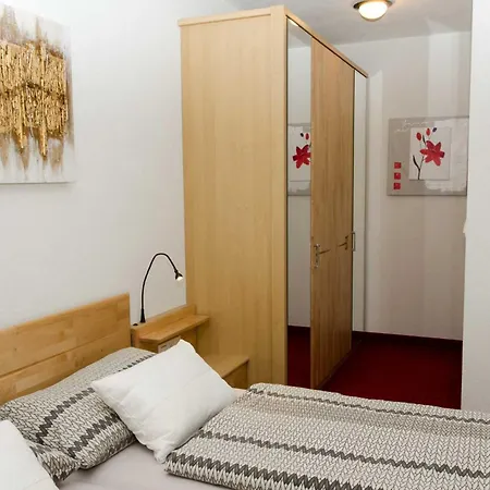 Haus Alpin Apartamento *